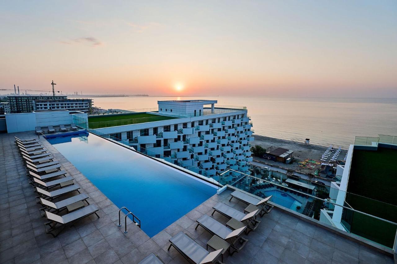 Newvision Apartment In Infinity Beach Resort - Parking Mamaia Bagian luar foto