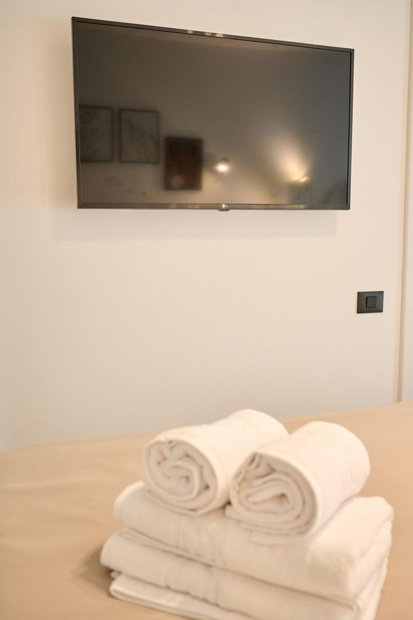 Newvision Apartment In Infinity Beach Resort - Parking Mamaia Bagian luar foto